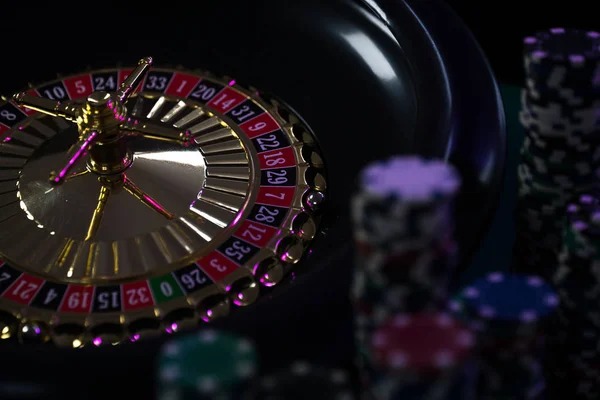 Crash game interface on olxtoto asia showing multiplier and cash-out button